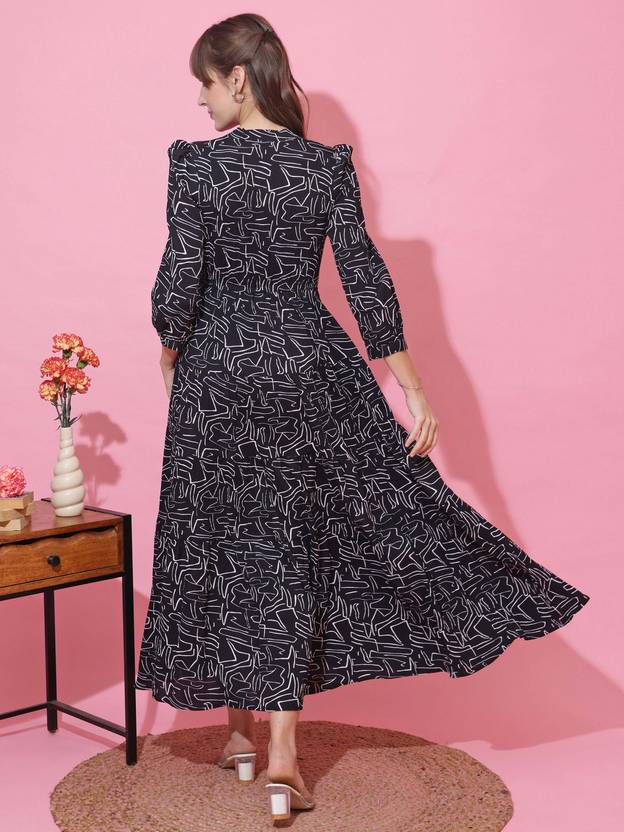 Noir Blossom Flare Maxi Dress