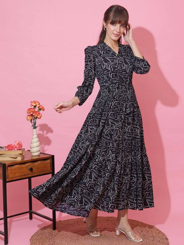 Noir Blossom Flare Maxi Dress