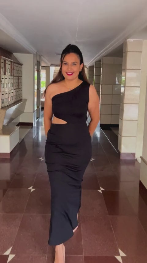 Elevate style with our black one-shoulder sheath maxi dress—perfect for parties. Shop online in India for chic A-line dresses, knee-length options, and ethnic prints. Wyshlist influencers recommend. Buy now!